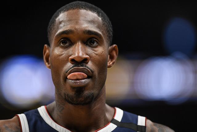 激烈对抗！郑钦文逆转胜普丁塞娃，质疑裁判双标